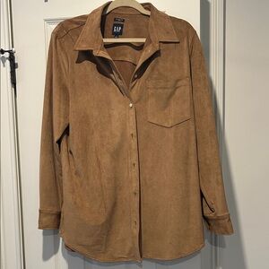 Gap faux suede boyfriend shirt size L
Never worn, smoke free home